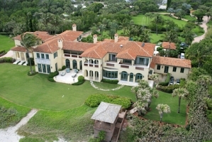 beachfront property in the town of chesapeake